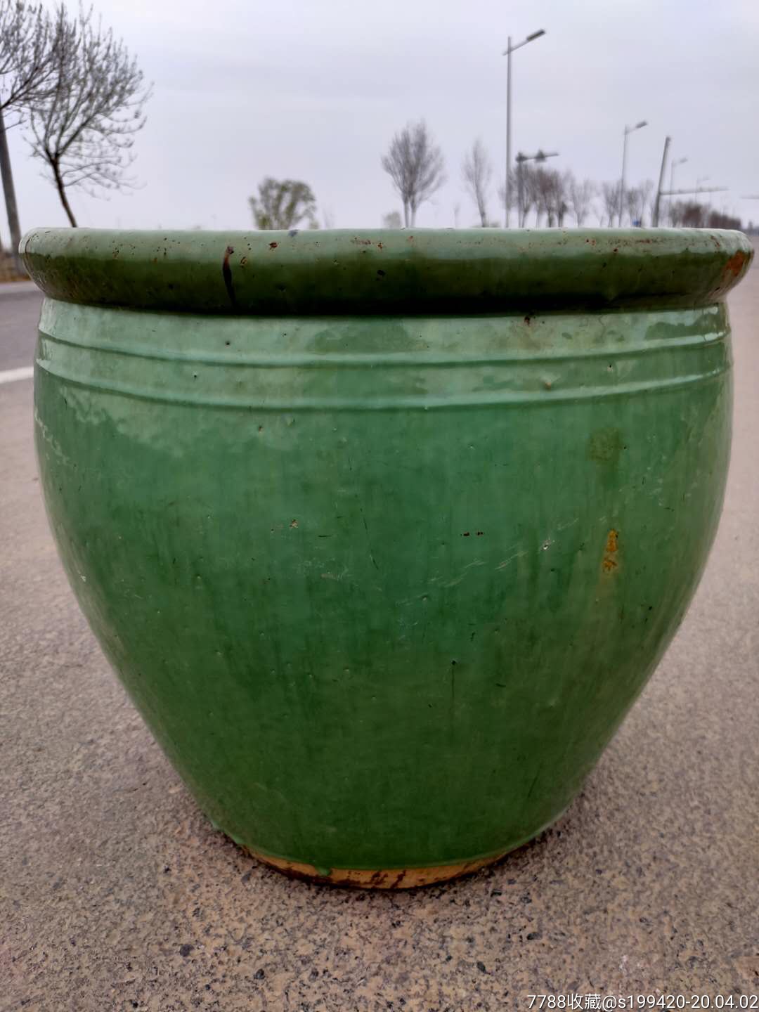 清中期绿釉老卷缸,内外釉色原瑞,品相一流,完整漂亮,文房佳品!