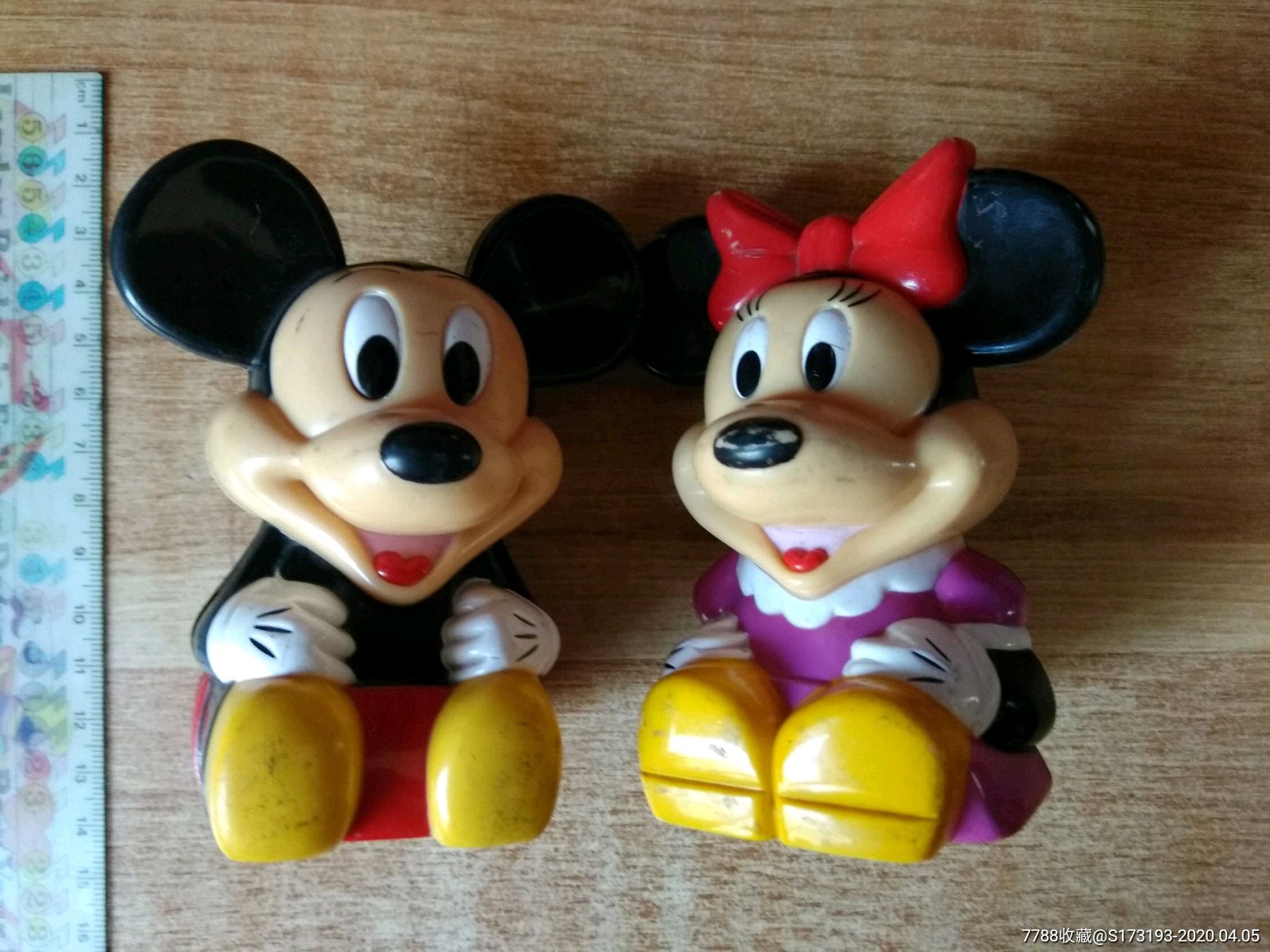 90年代米老鼠米奇米妮一对塑料存钱罐玩具两个全有些掉漆划痕瑕疵