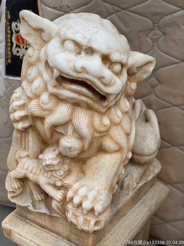 汉白玉狮子
