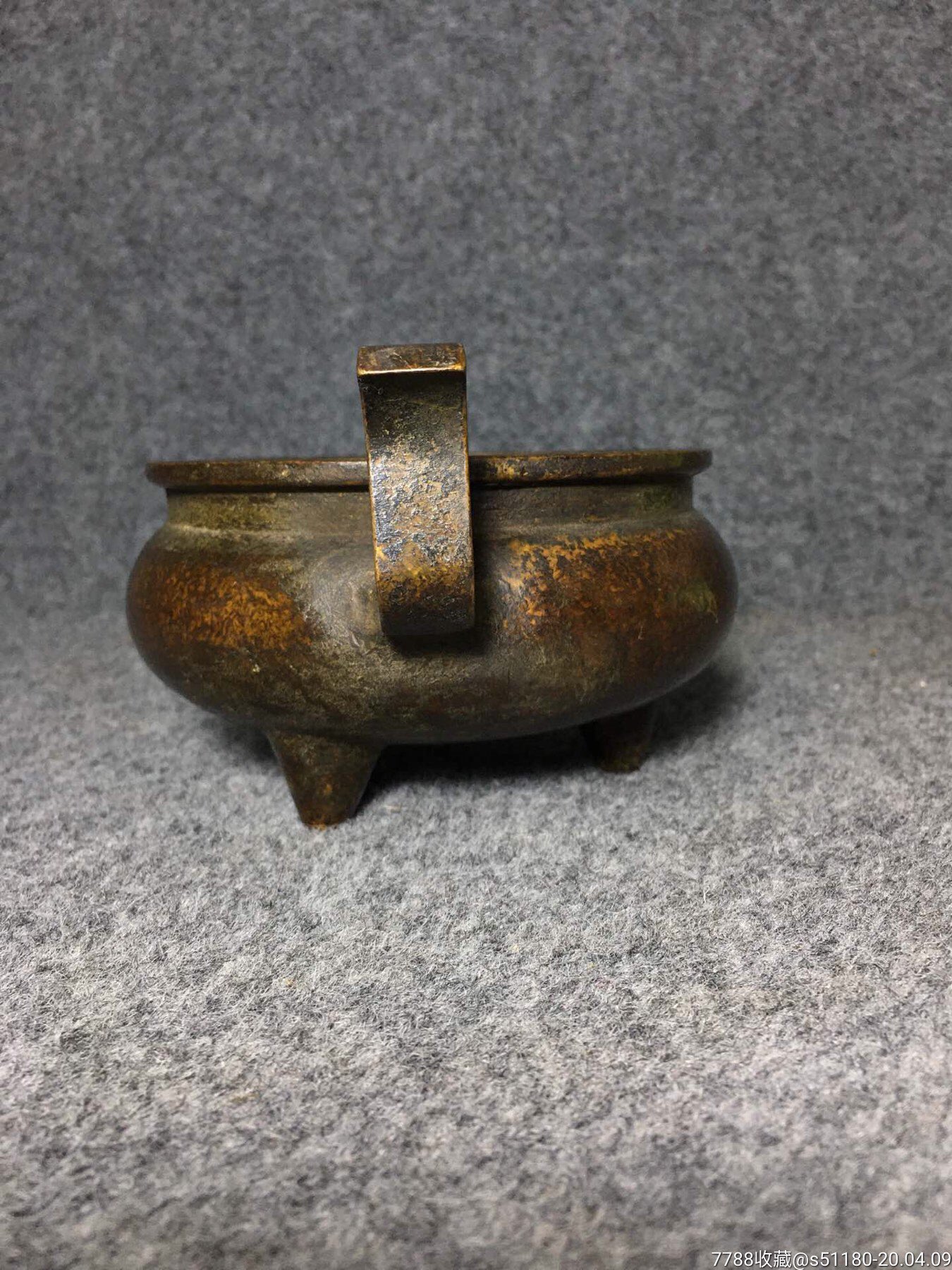 纯铜香炉,直径19厘米,高7厘米,重1035克_价格399.