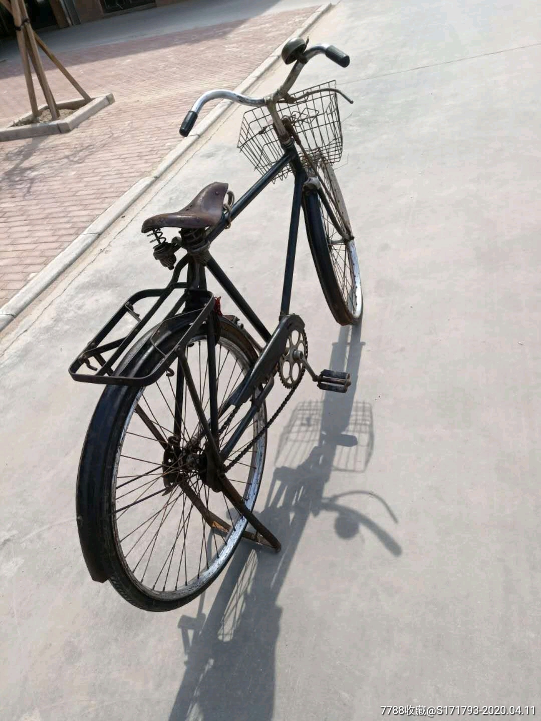 老式金鹿牌自行车