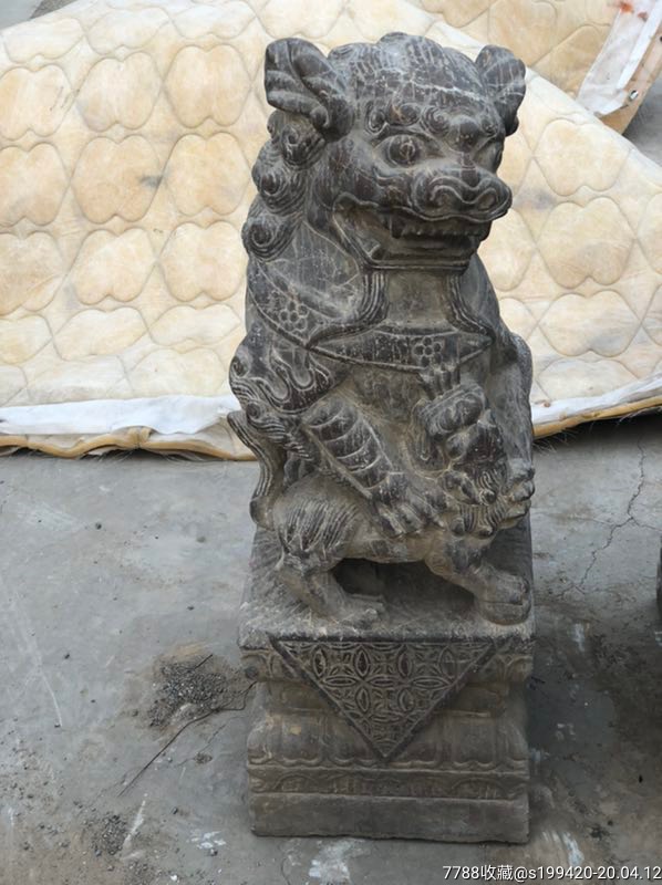 青石石狮门墩一对.雕刻精美做工超好搭配装修.