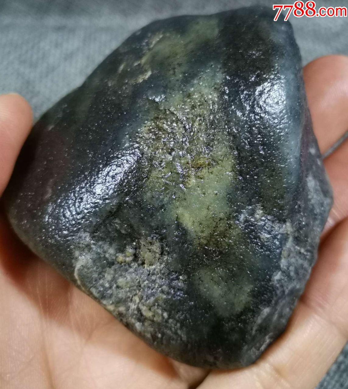 3826和田玉青花旱籽戈壁料原石183克