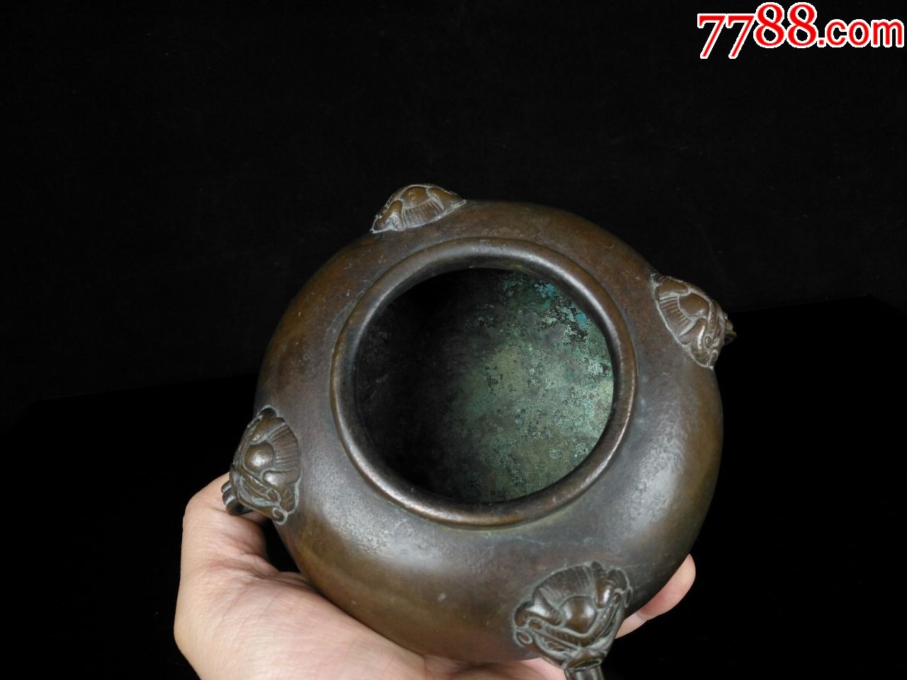 精品文玩.清代怪兽飞云阁款老铜香炉.