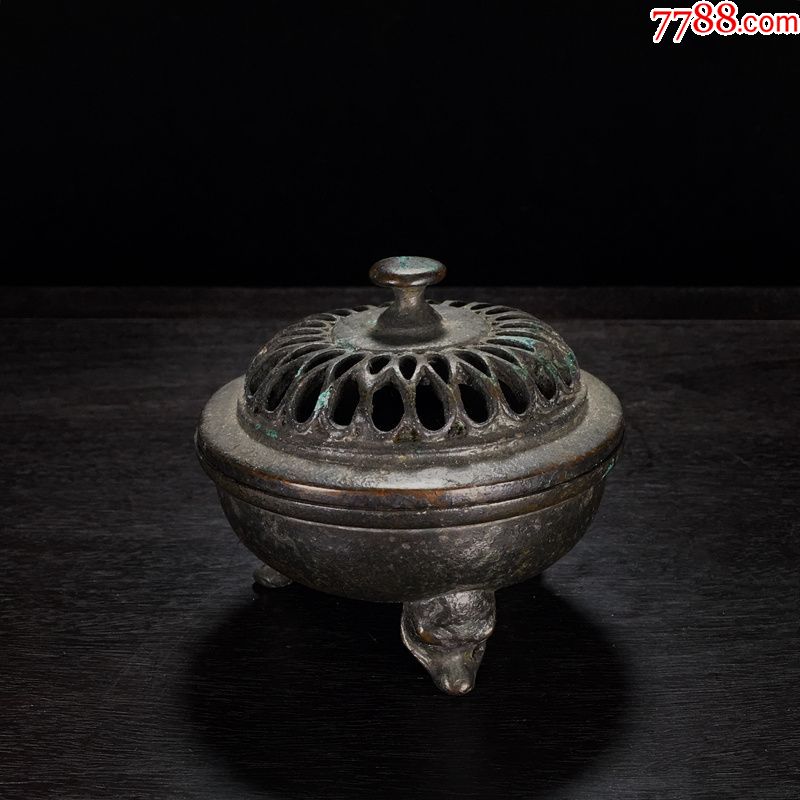 清仿大明宣德炉三兽足圆形网盖香炉包浆浑厚做工精细文房熏香铜器