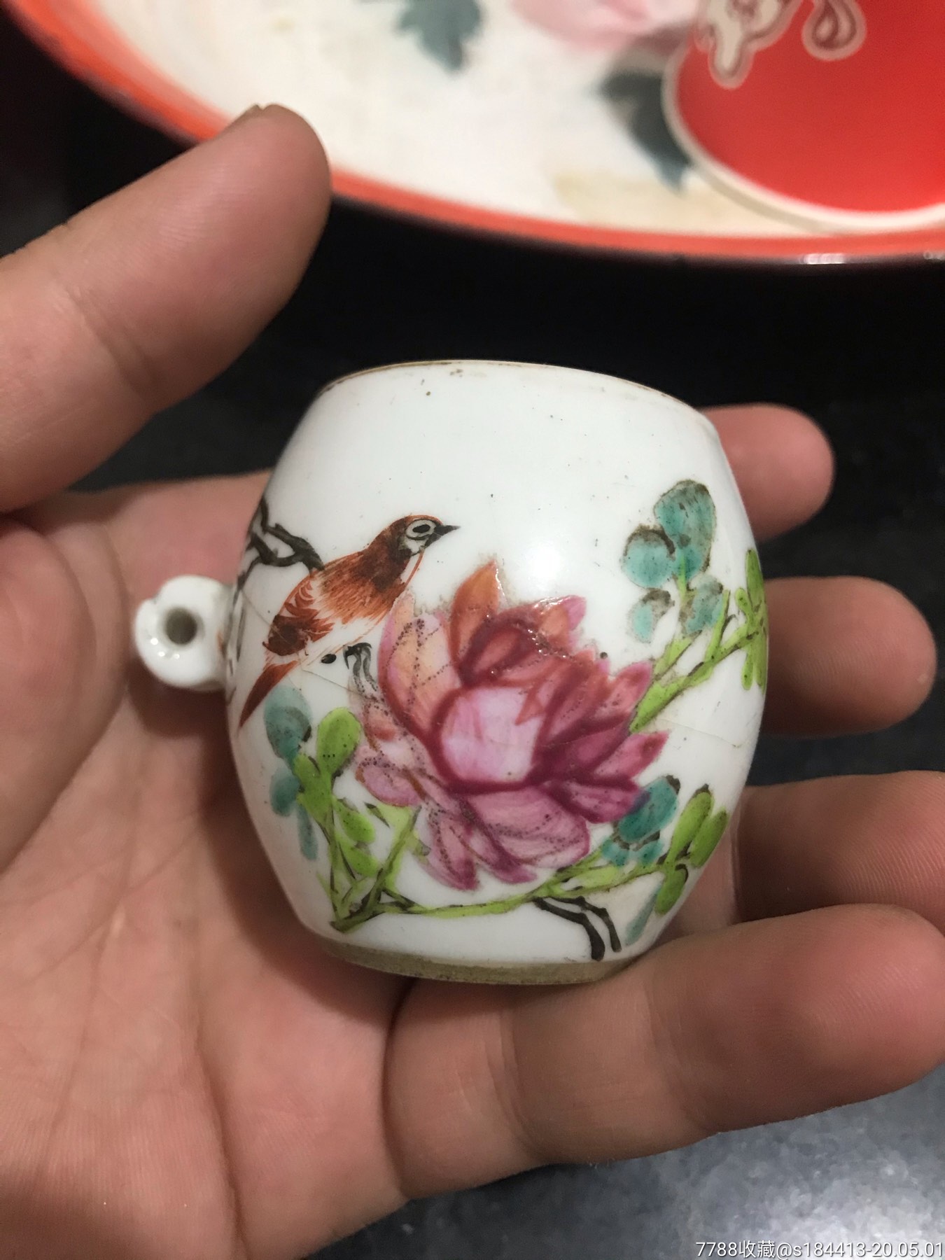 清代粉彩花鸟鸟食罐