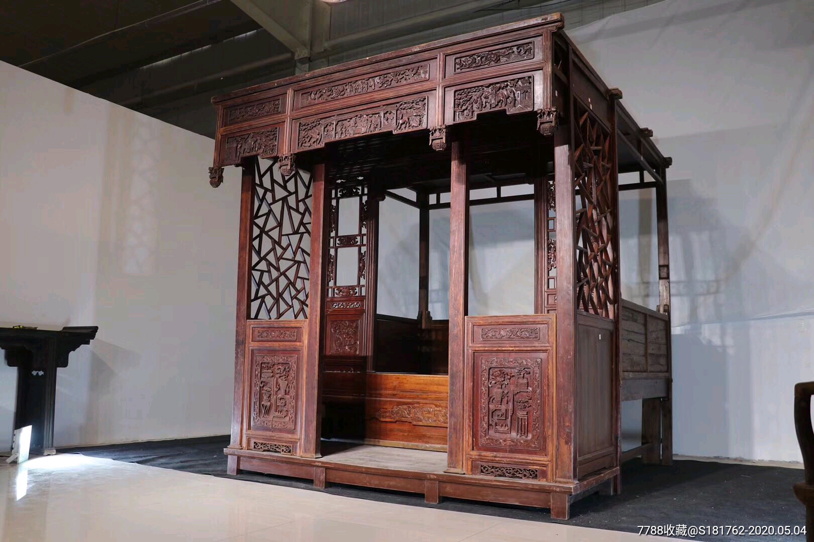 清代,柏木拔步床