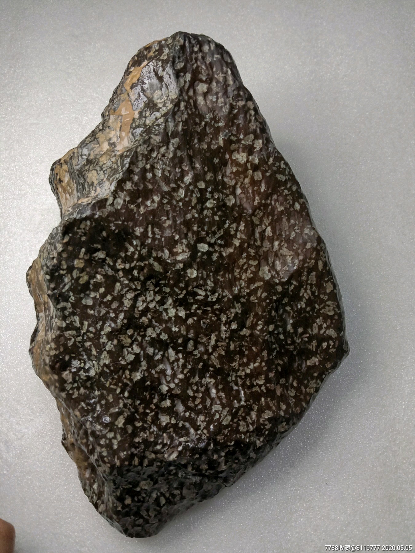 新疆橄榄陨石