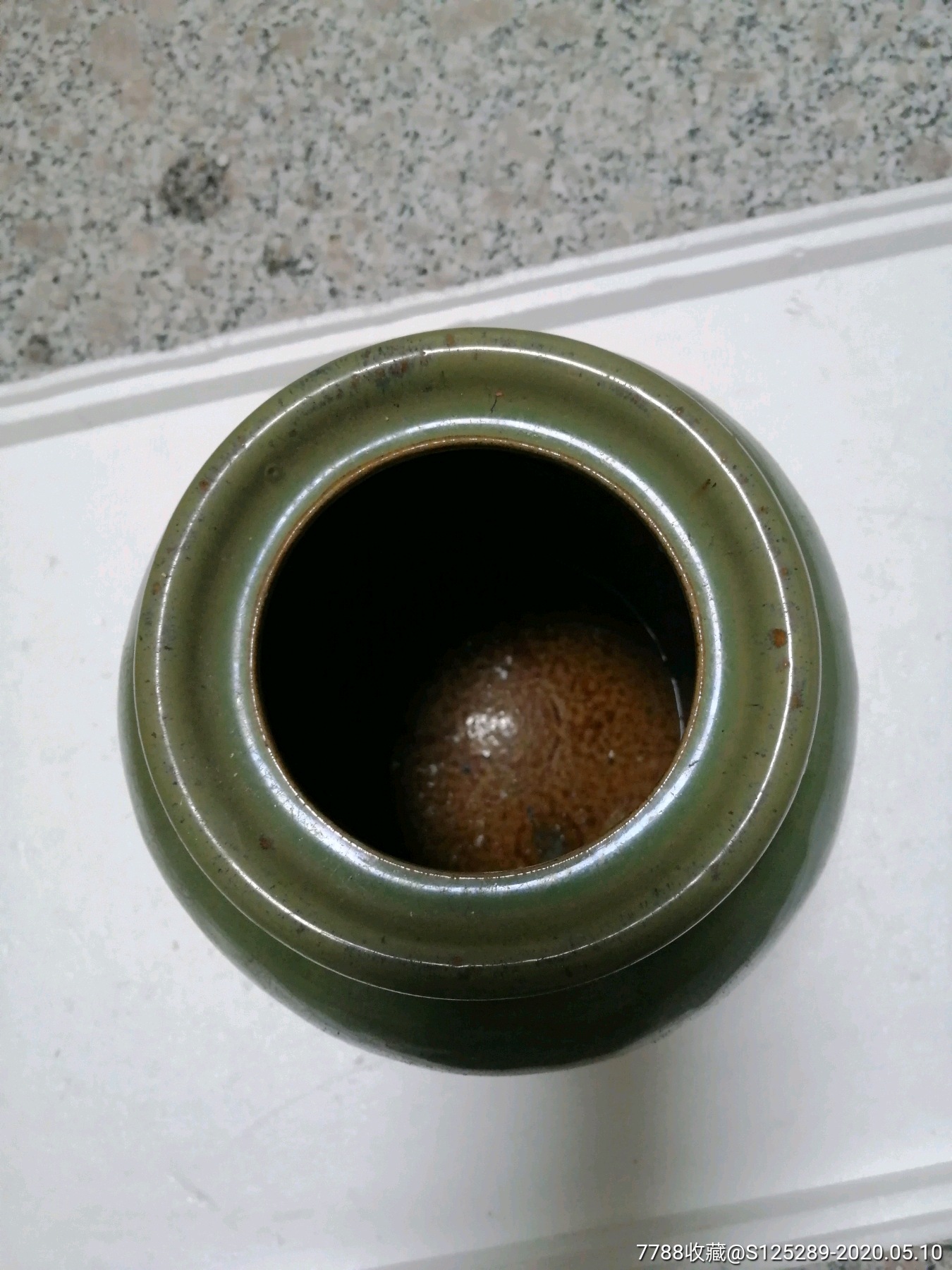 民国绿釉罐釉色特别好的大绿釉罐