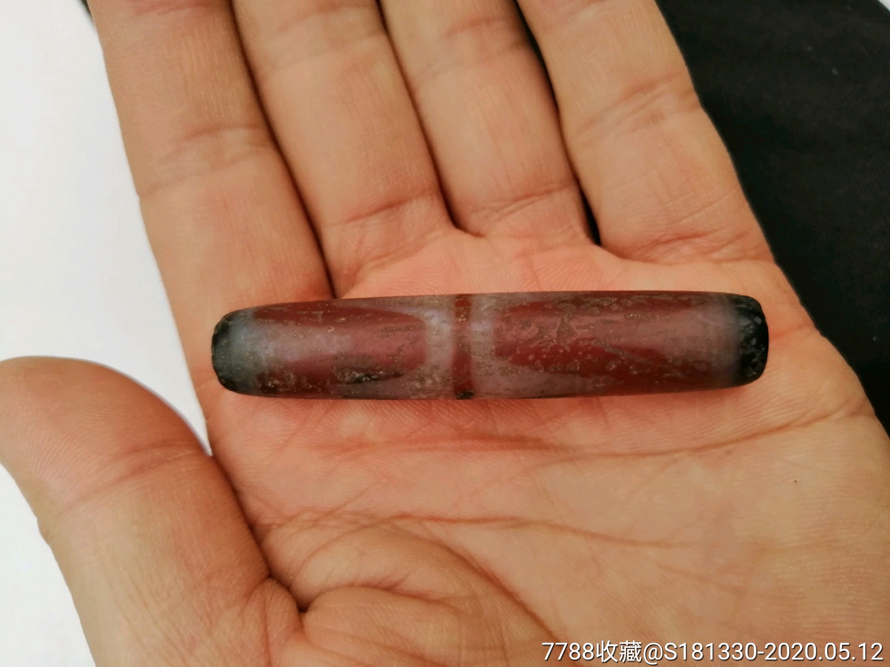 红玛瑙牙天珠项坠