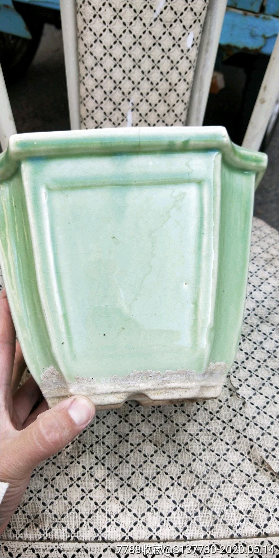 一件绿釉老花盆,品自定,以实物照片为准,70元包邮,发邮局包裹