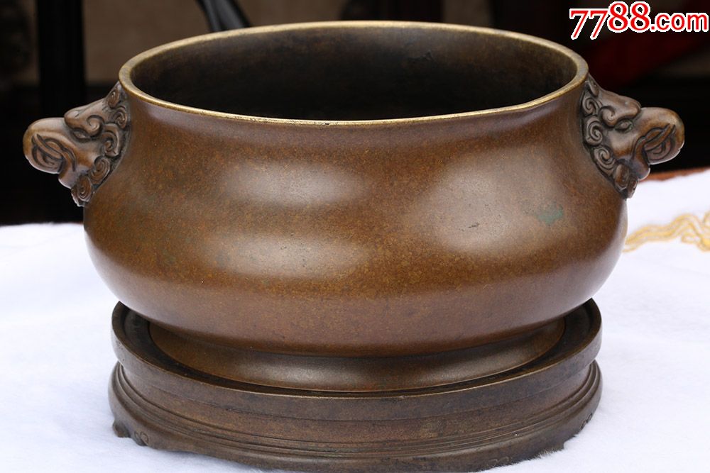 大明宣德年制兽耳香炉