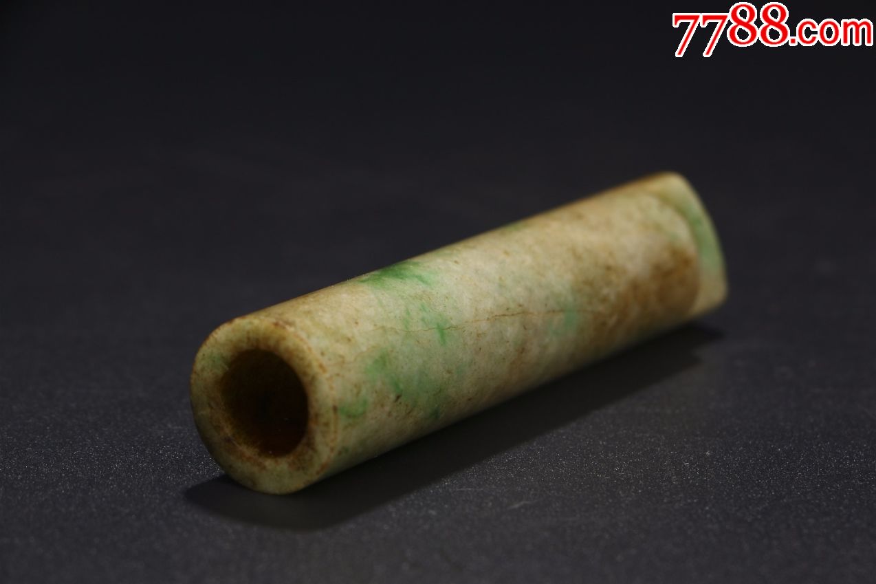 清翡翠翎管直径1.7cm高7.3cm重30g翡翠质地,色辣,周