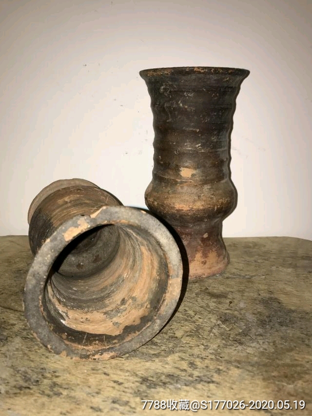 宋元马口窑花弧陶器珍品一对