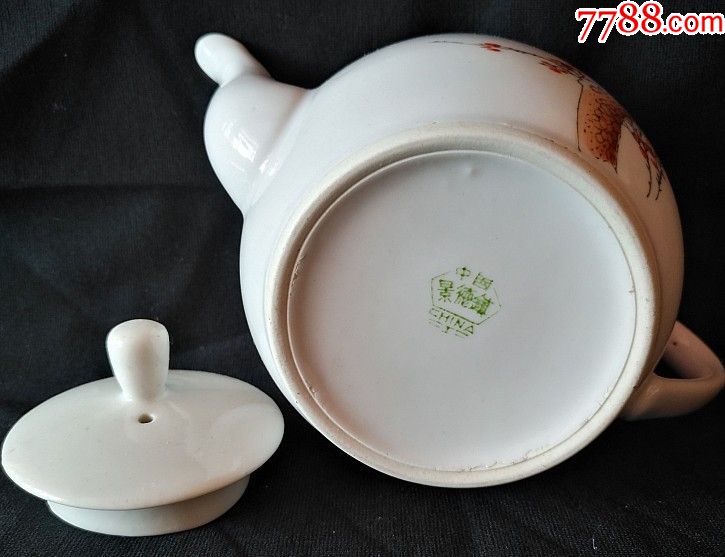 文革70年代景德镇瓷茶壶手绘松树仙鹤延年东风瓷厂老茶壶