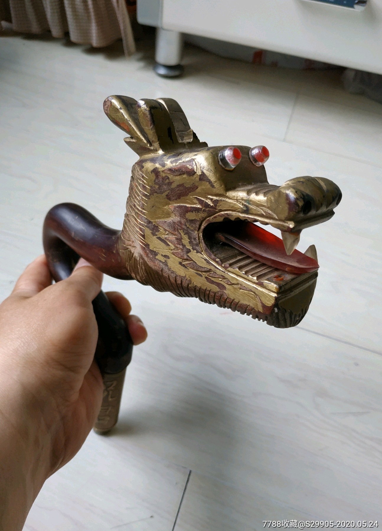 民国漆金木雕龙头拐杖