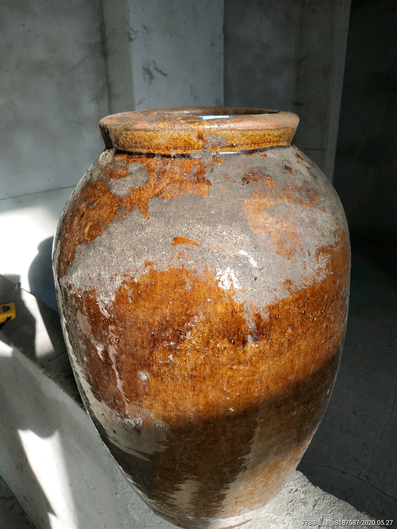 酱釉老坛子