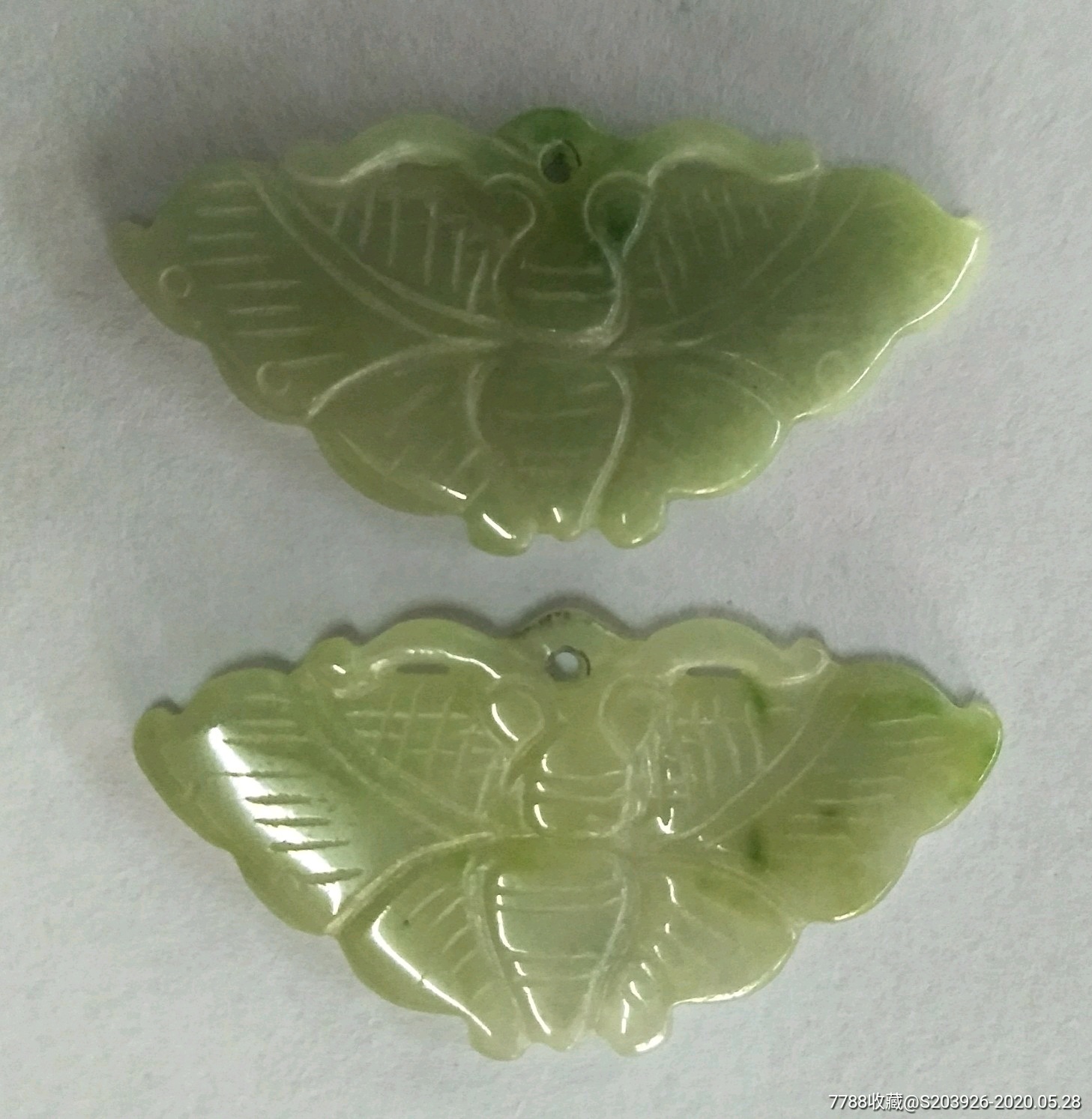 清代纯手工雕刻翡翠蝴蝶耳坠(一对)