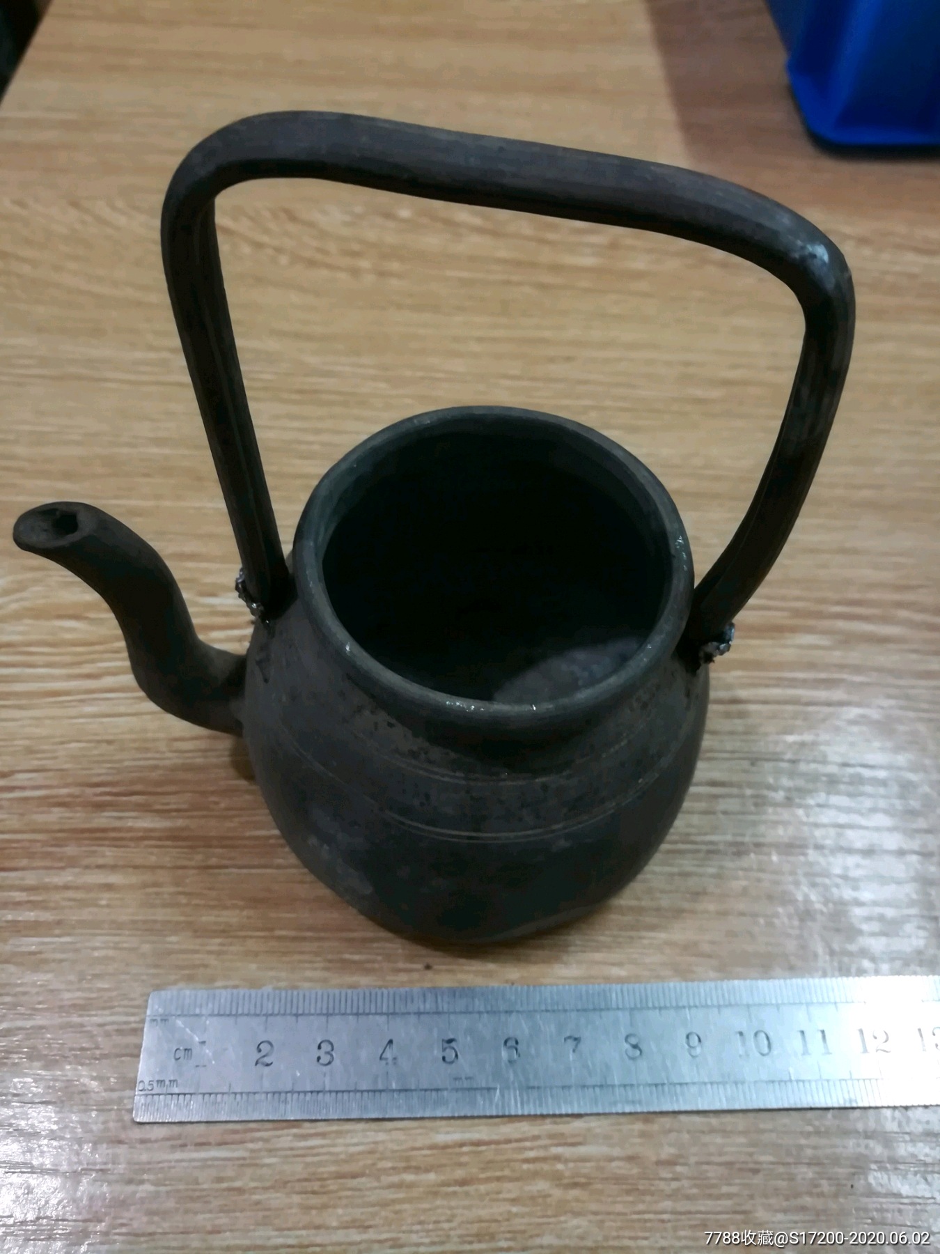 小锡壶