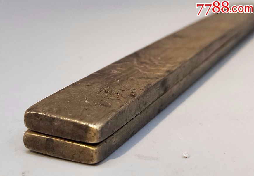 清代雕刻山水铜镇尺一对