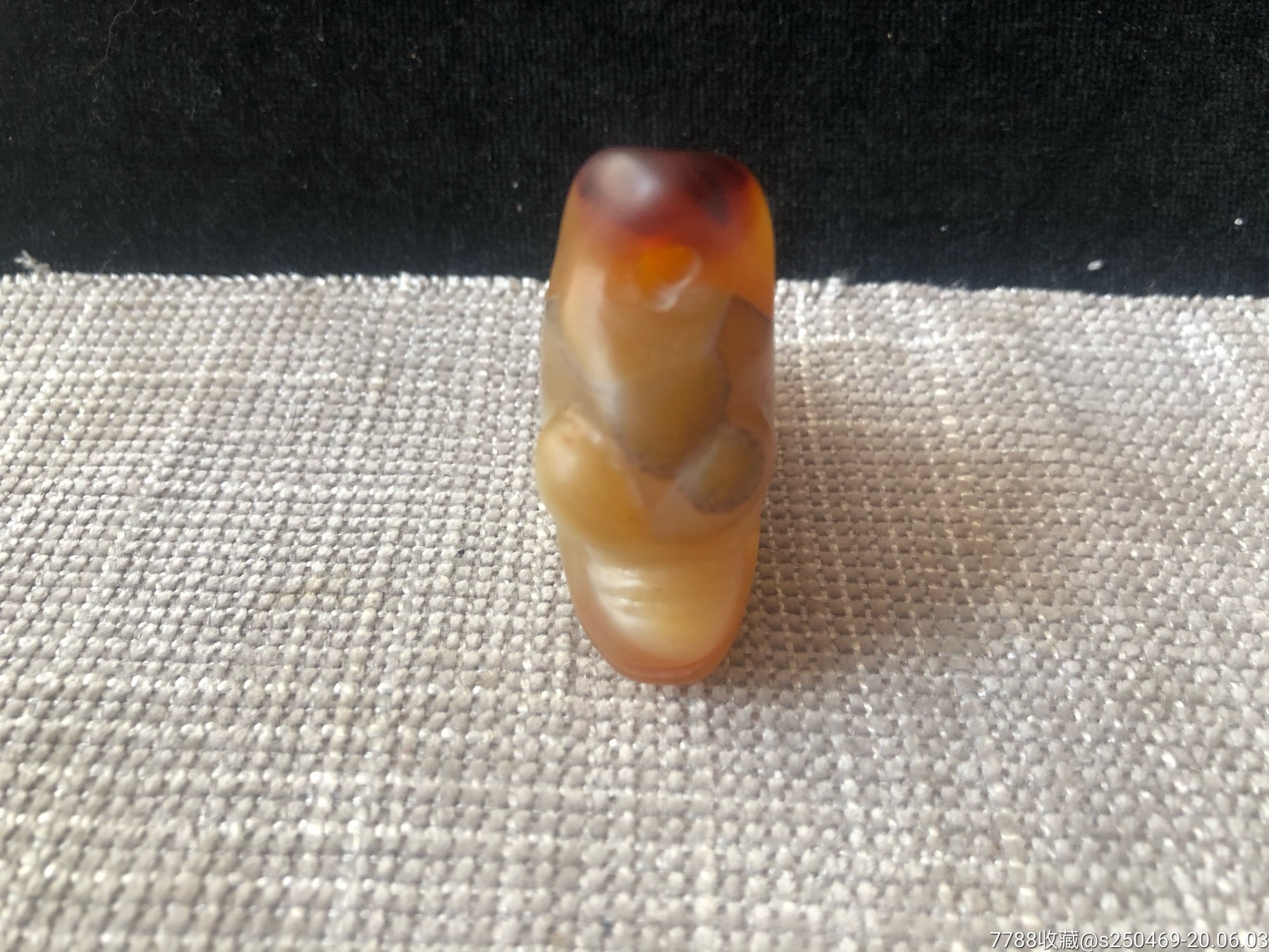 出土老玛瑙把玩件