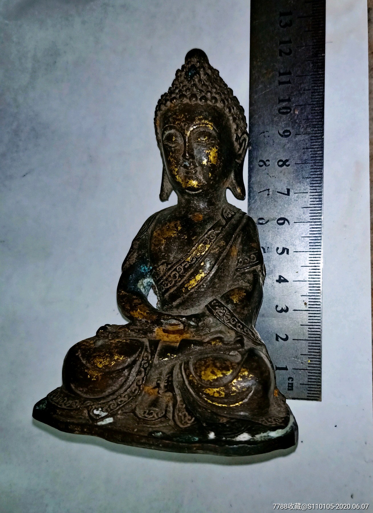 仿明朝鎏金佛像