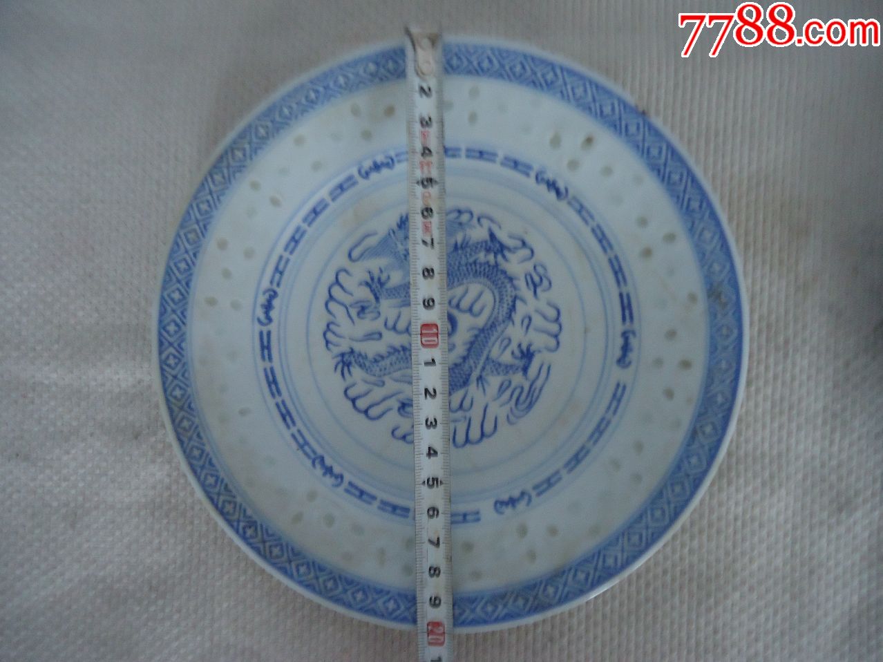 景德镇玲珑盘子