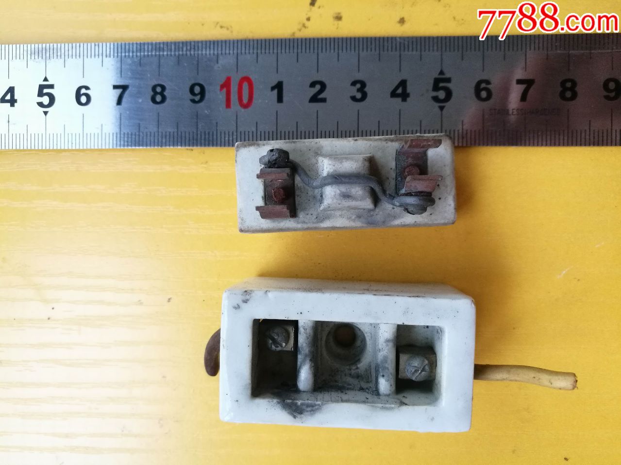 老陶瓷闸刀铅丝保险开关