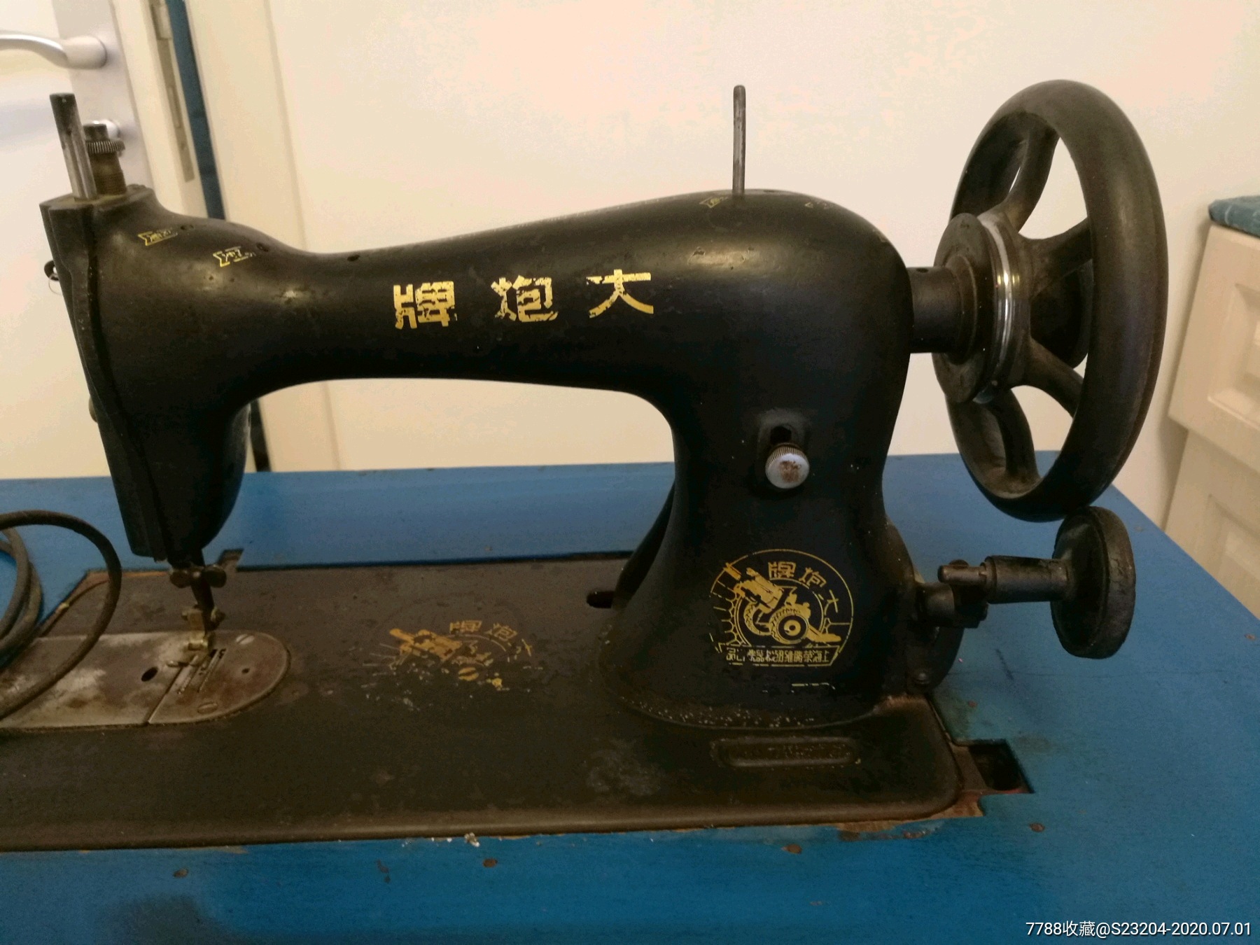 上海荣胜缝纫机器号出品--民族品牌;民国大炮牌缝纫机