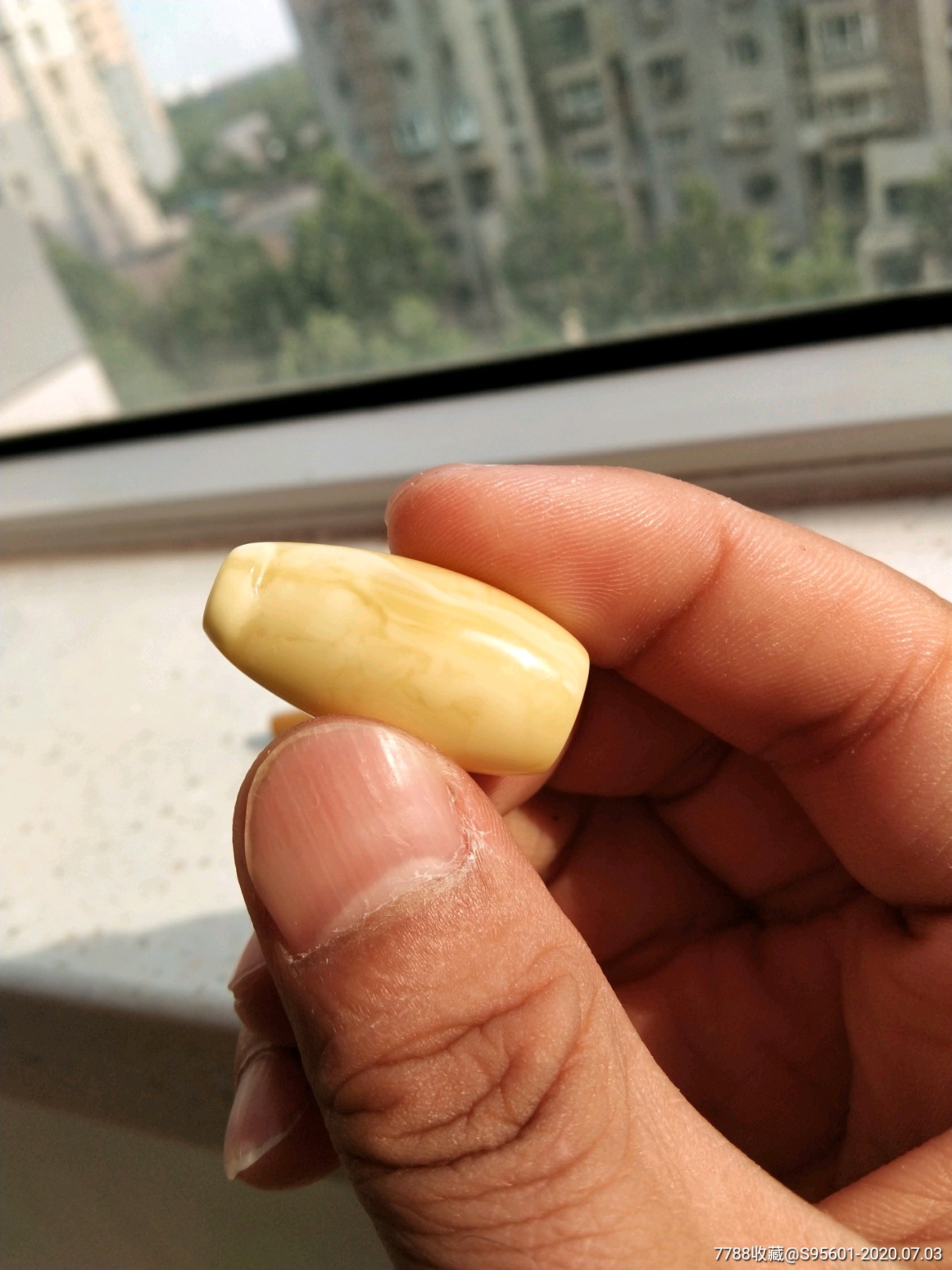 蜜蜡烟嘴