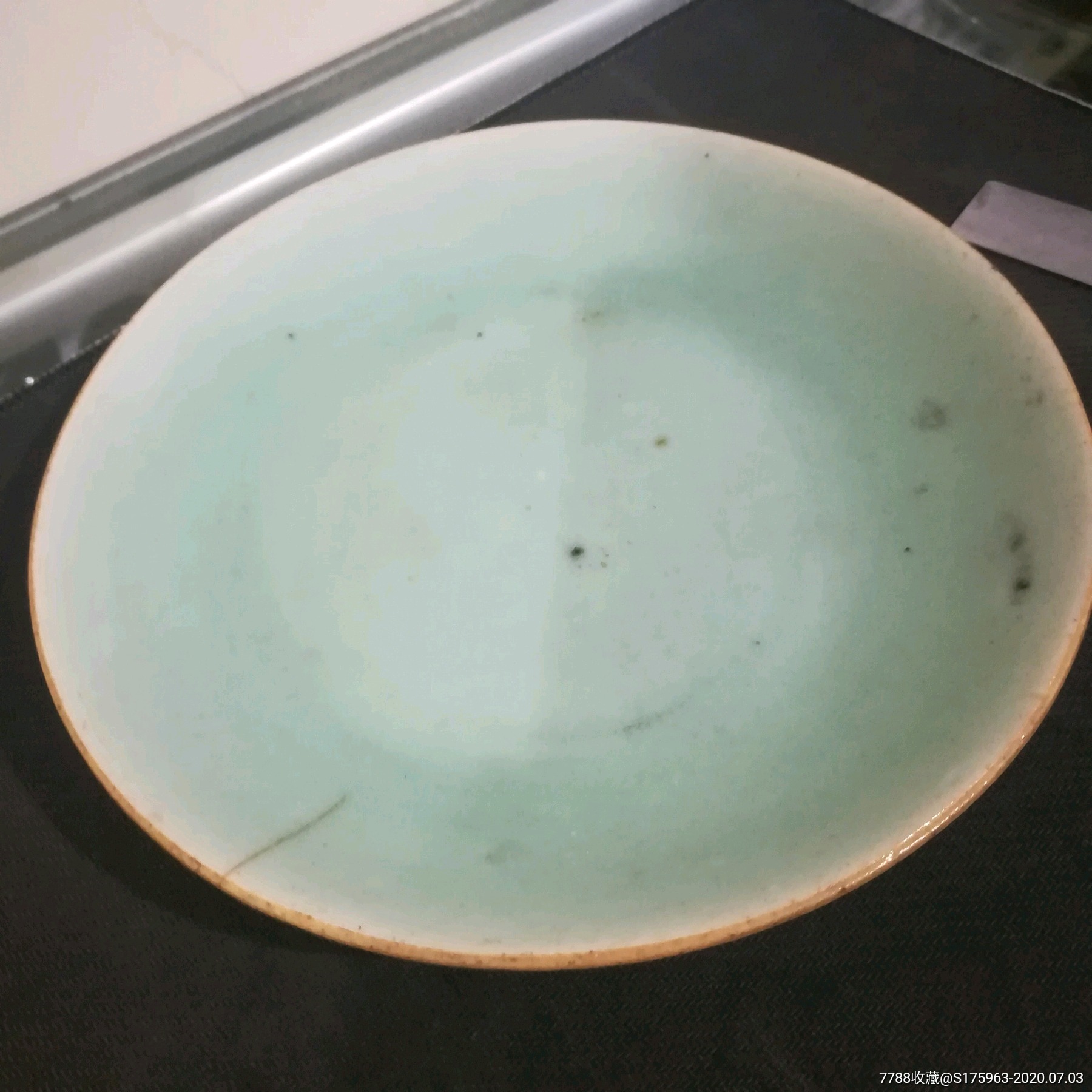 豆青釉盘子