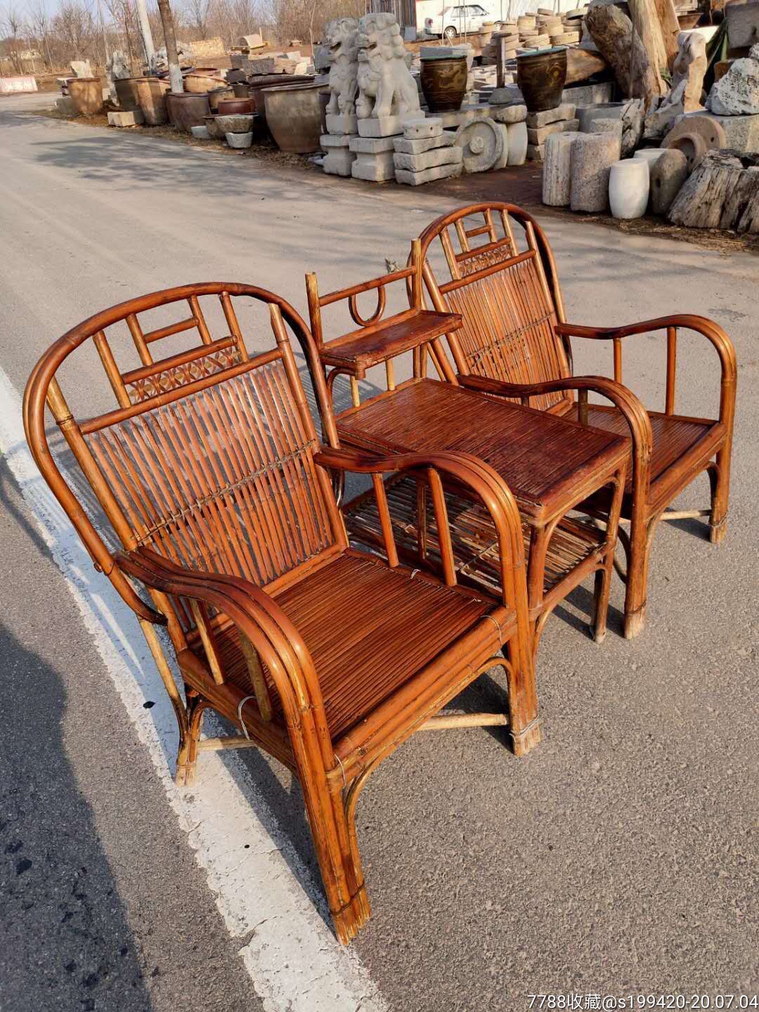 老竹子椅子三件套,完整漂亮,结实耐用,品相如图.700元