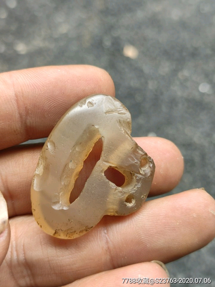 战汉时期.冰糖玛瑙环手刀首