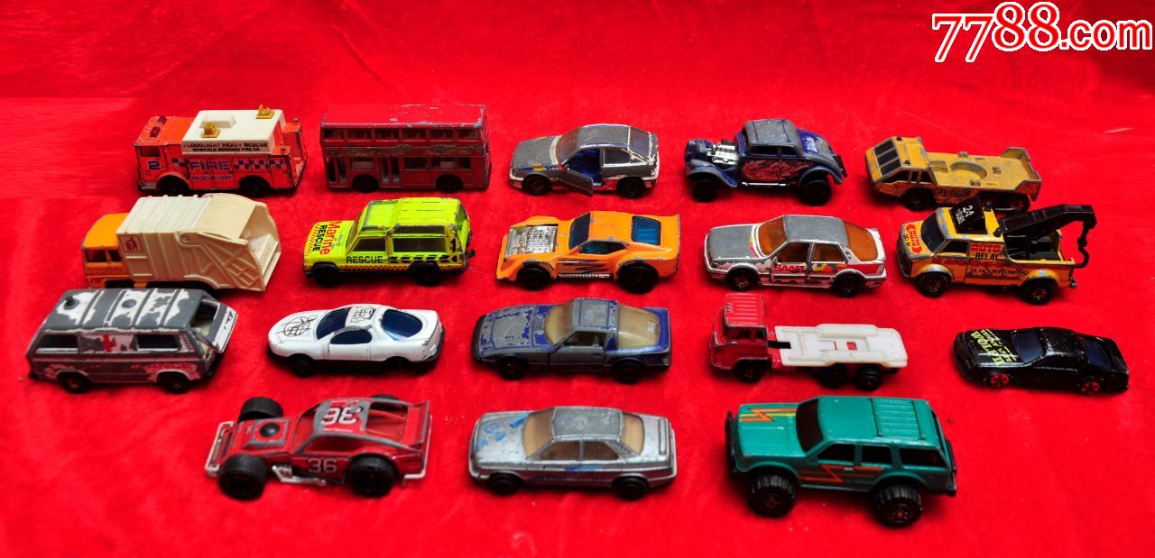 80年代至90年代怀集金属老玩具车18个