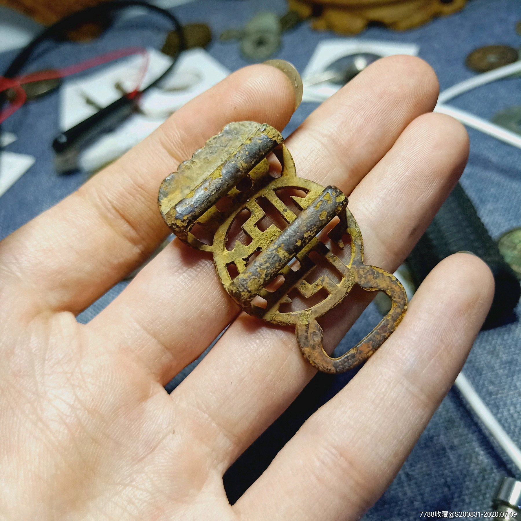 明代青铜带扣