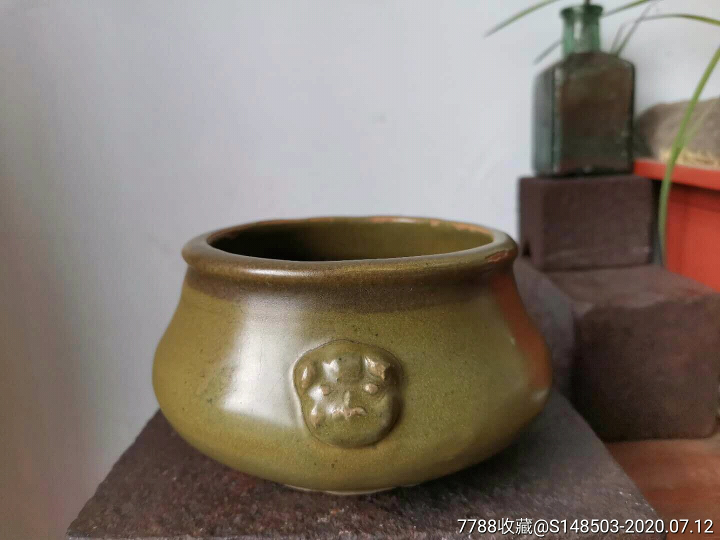清代茶叶末釉老香炉