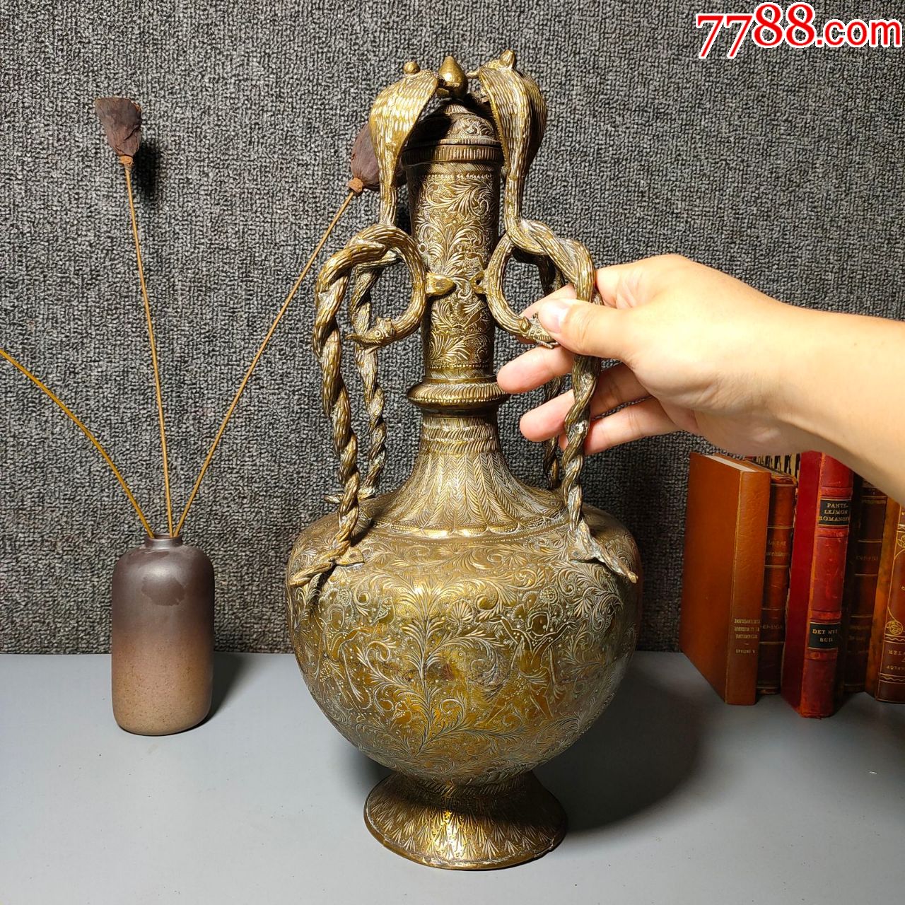 波斯印度古董铜器眼镜蛇花瓶瓮酒瓶手工刻花小瑕疵中东民俗老物件