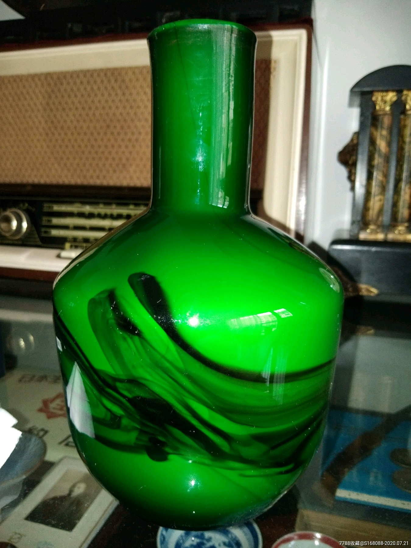 文革时期七八十年代绿琉璃玻璃老花瓶老瓶子老琉璃器文革70年代80年代