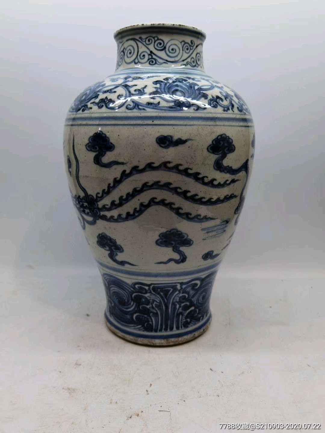 明代青花凤凰纹瓶子