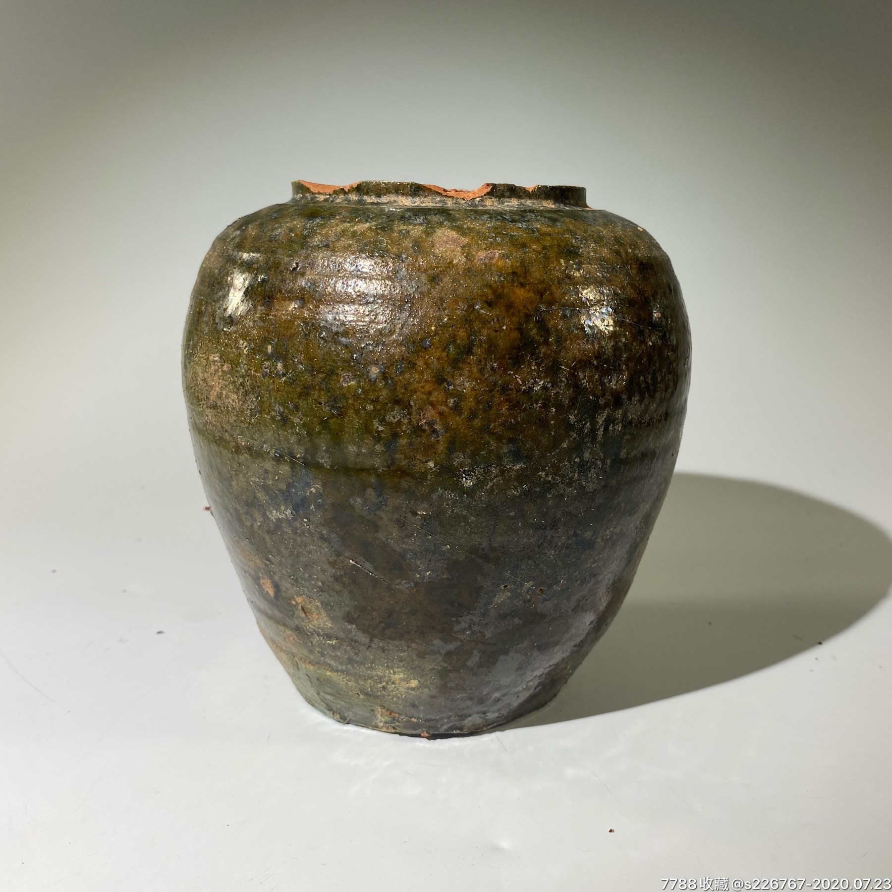 汉代绿釉陶罐