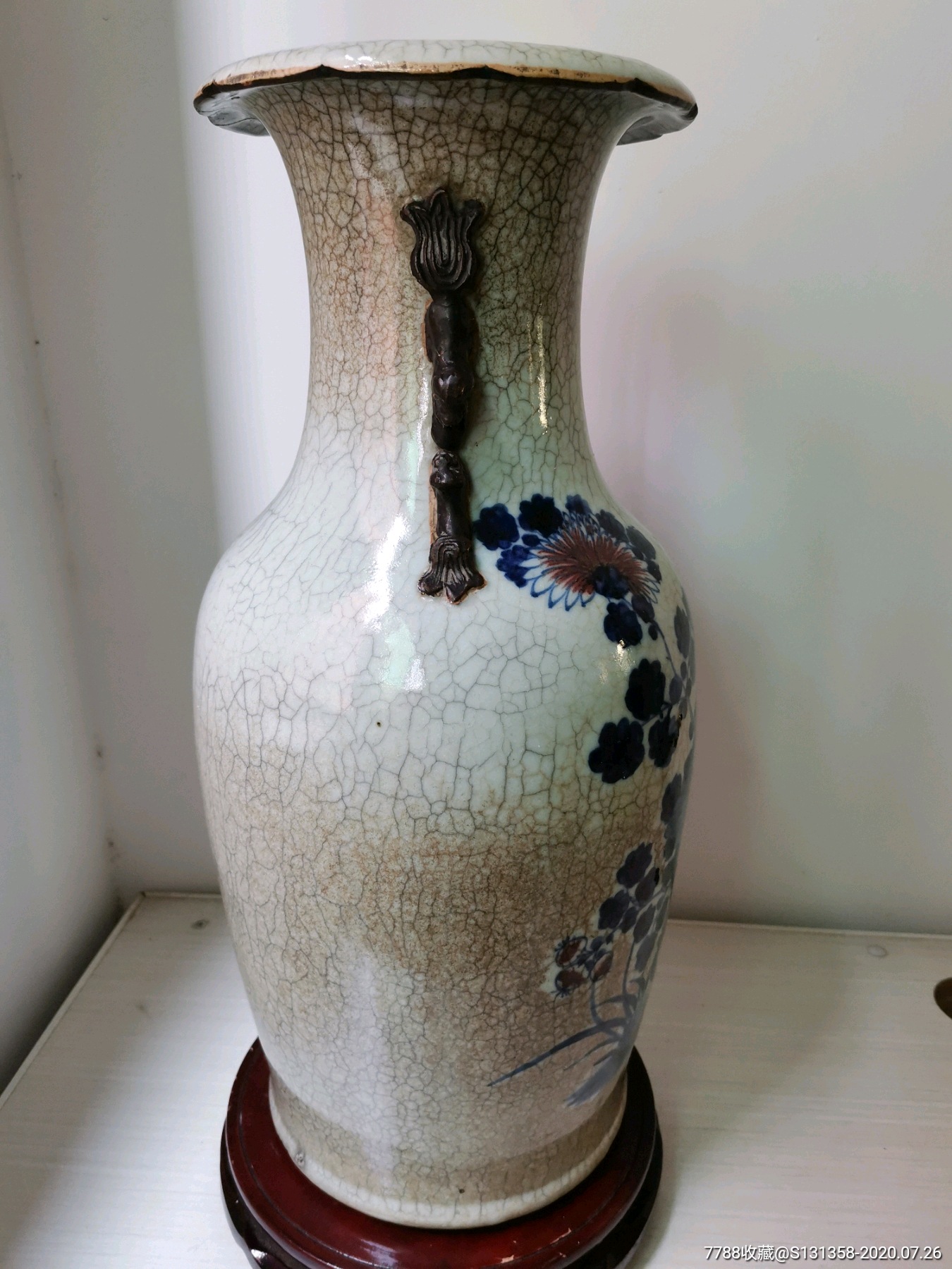 清道光哥釉青花釉里红花鸟瓶