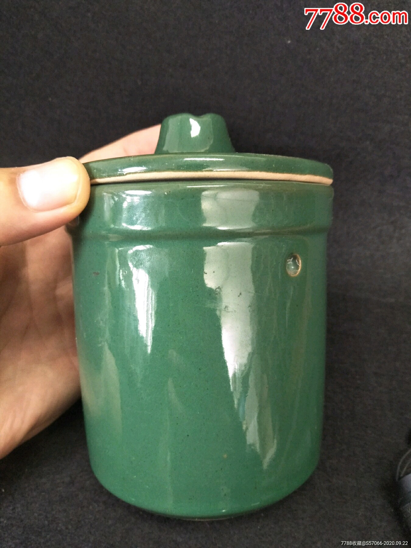 民国绿釉罐