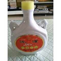 老汾酒白瓷瓶(带原酒标)(se75705817)_7788像章收藏