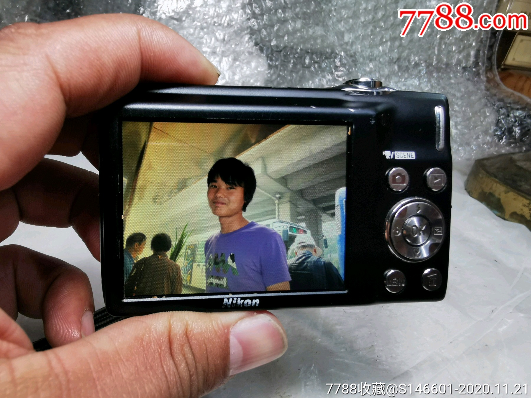 尼康s3000数码相机低价出售功能完好,成色如图,一千二百万像素,四倍