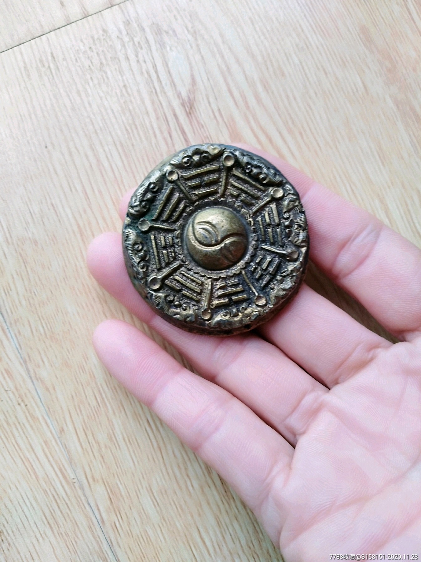 老银器清代银鎏金辟邪八卦衣服饰品