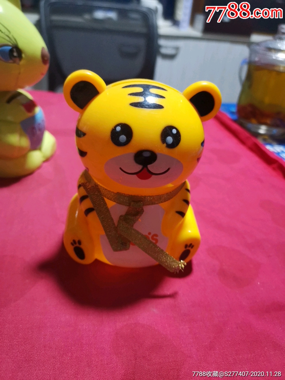 一个小老虎存钱罐