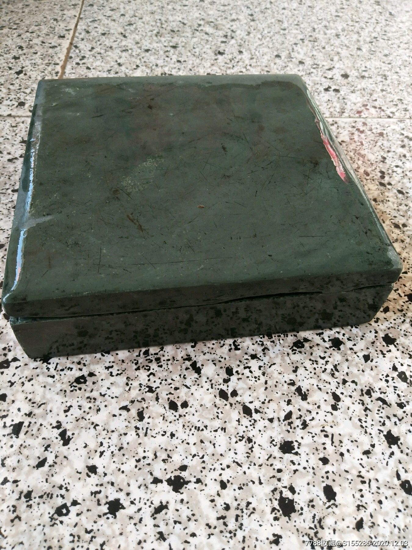 清代大号正方形绿石头砚台,直径17厘米,品相如图,包老