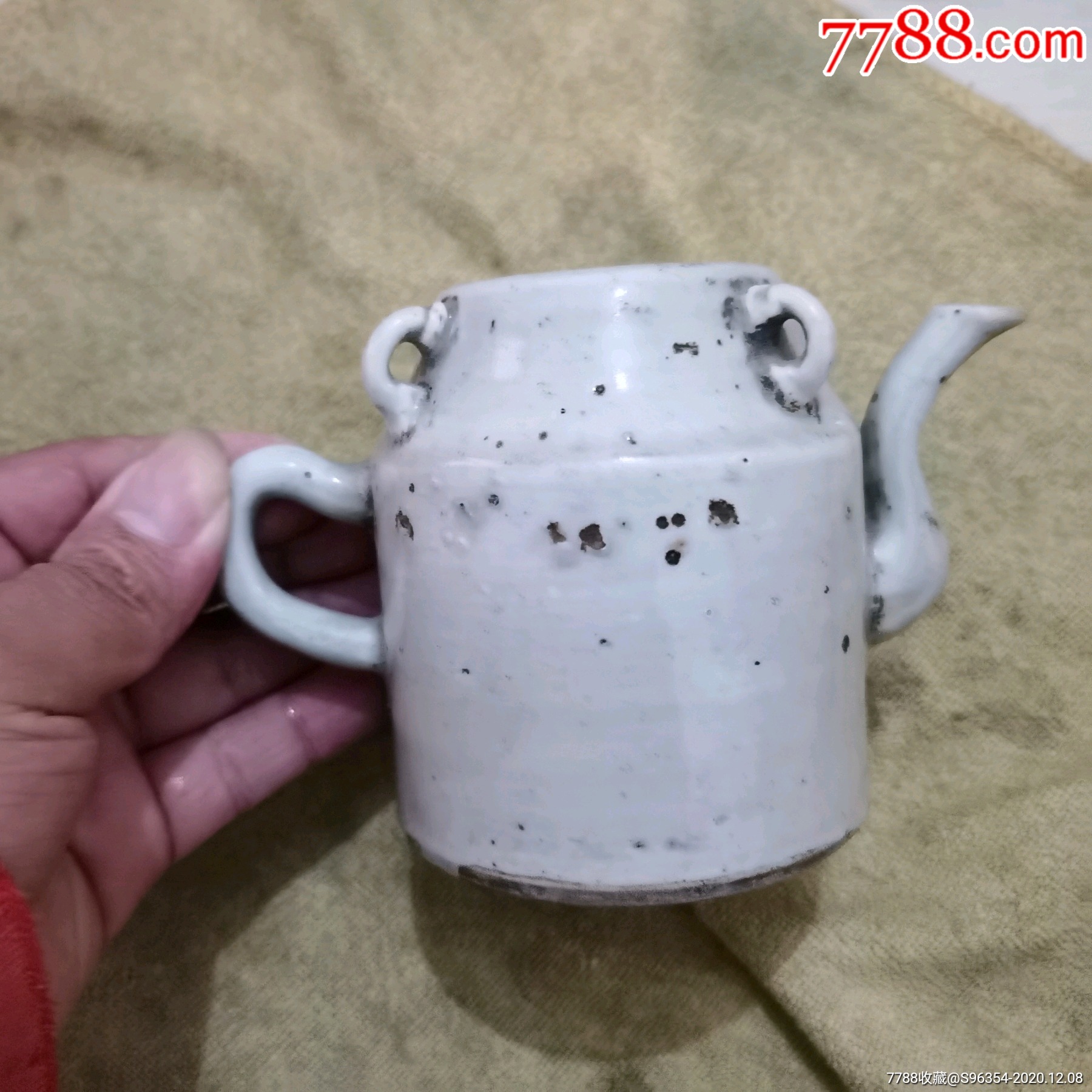 清代白油壶