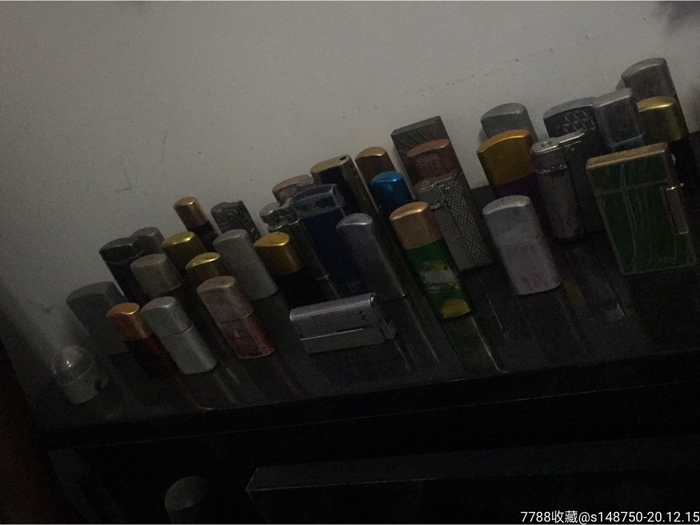 一堆老打火机