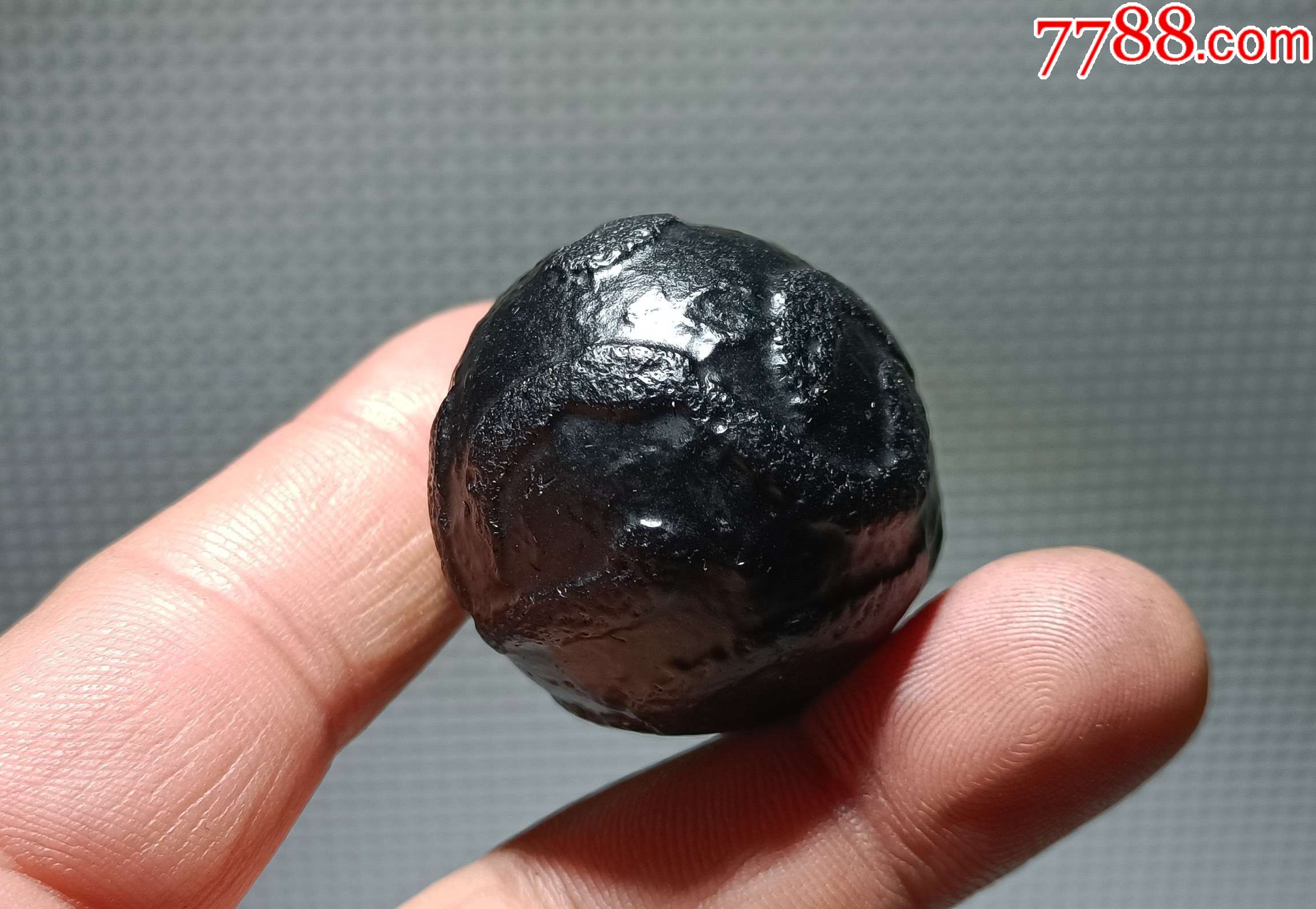 4466新疆天然玻璃59克-其他宝石-7788烟标收藏